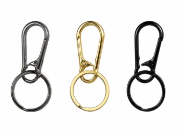Pack de trois porte-clés mousquetons métalliques avec anneau, disponibles en argenté, doré et noir.