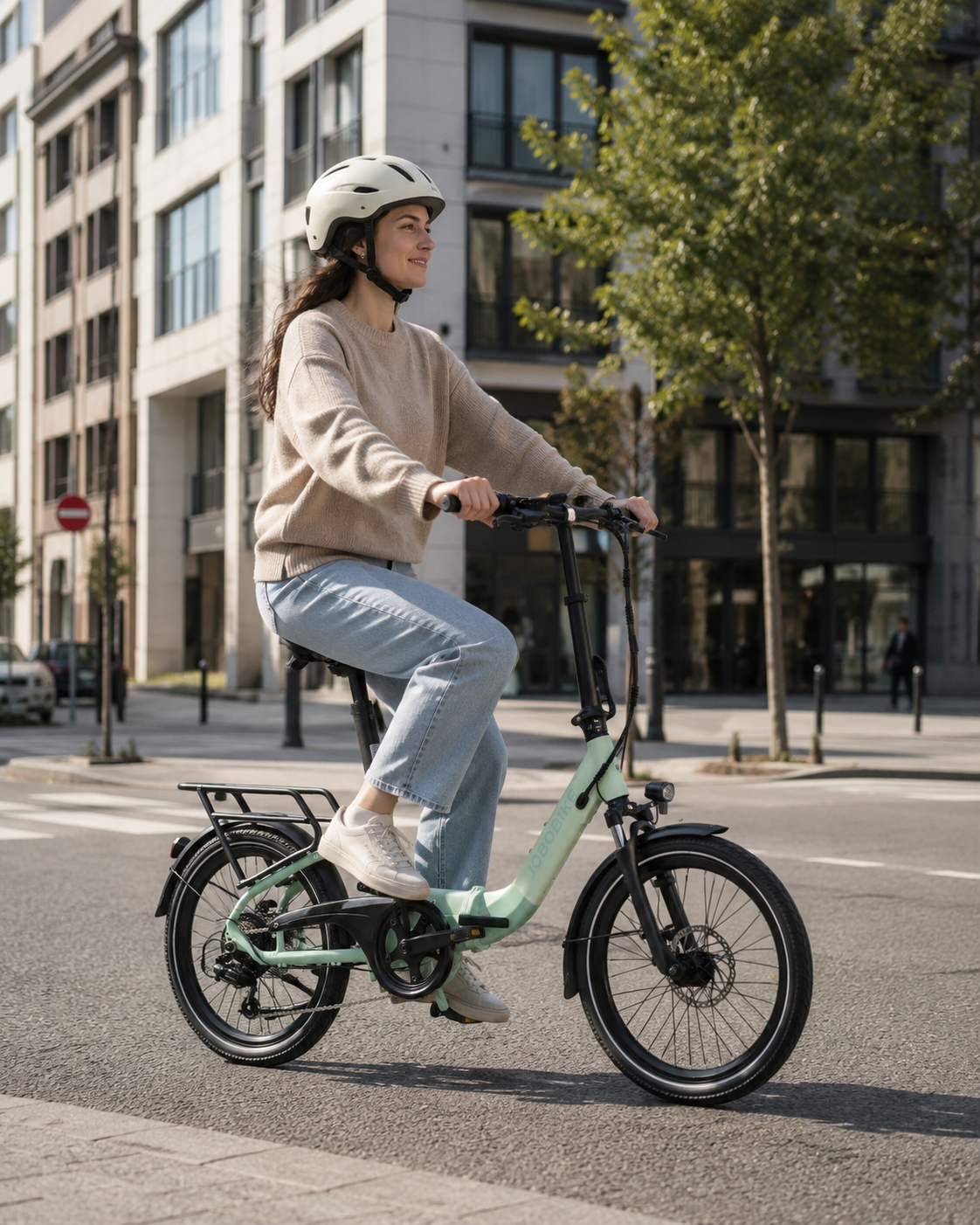 jobobike-ace-pro-velo-electrique-ville-femme-casque